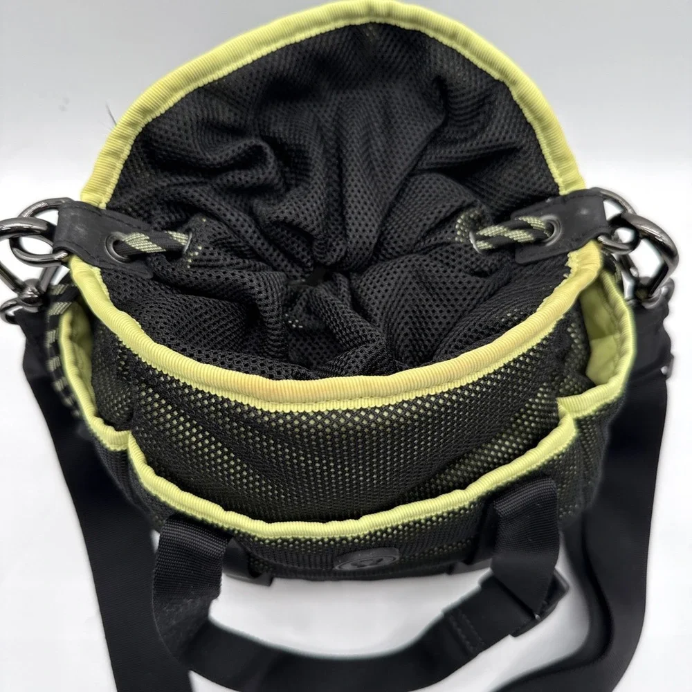 Lululemon Dash‎ All Day Bucket bag *6.5L Black/Lemon Vibe